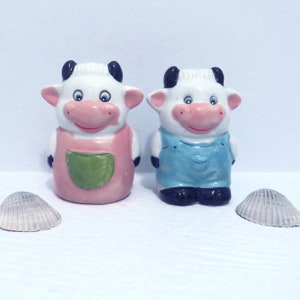 Vintage Ceramic Cow Salt and Pepper Shakers / Table Ware / Cow Decor / Cow Lover Gift Bild 1