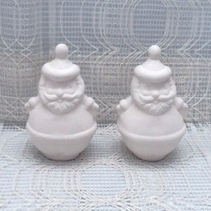 Small Ceramic Santa Figurine Set of 2, Handmade Ready to Paint Santa Statues, Christmas Decor, Gift for Santa Lover