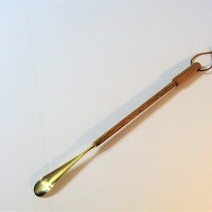 Shoe Horn Long Reach Made Of Oak Hard Wood