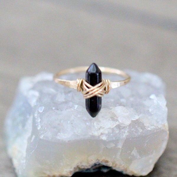 Obsidian Ring in Gold , Pointed Black Crystal Stone Wire Wrapped Ring , Rose Gold , Sterling Silver , Boho Jewelry Gifts - Crest Ring