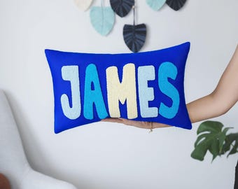 Almohada personalizada con nombre de aguja de punzón, decoración para habitación de bebé niño