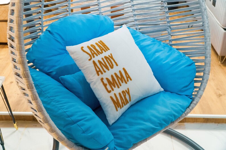 Almohada con nombres familiares bordados personalizados, almohada con nombres personalizados, almohada con nombres de nietos, regalo para la abuela, regalo para ella, regalo para mamá imagen 3