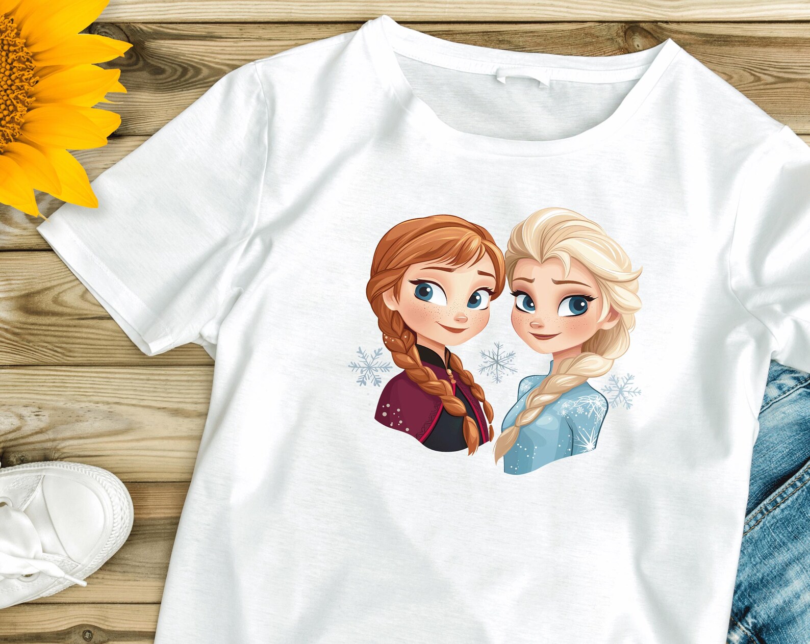 T-shirt Personnalisé Brodé Princesse – Anna, Elsa, Belle, Ariel, Prénom Fille