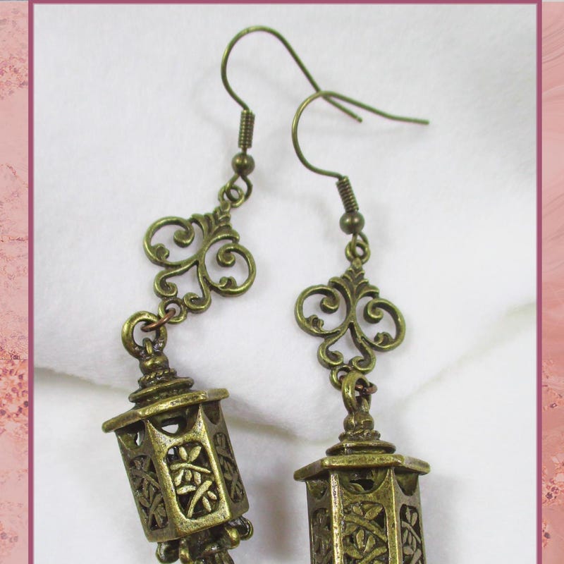 LOVE LANTERNS EARRINGS main image 1