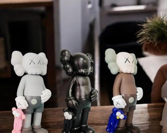 Bearbrick KAWS TENSION 100+400% Medicom Toy - Etsy