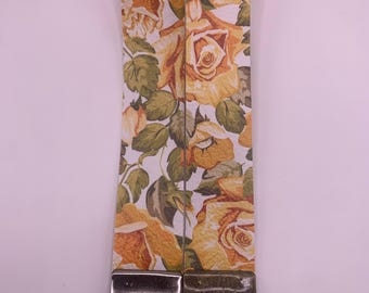 Yellow Roses Wristlet, Summer Rose Garden Glow Wristlet, Handmade Flower Wristlet, Cute Womens Wristlet, Car Key Wristlet