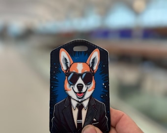 Etiqueta de equipaje de piel sintética con diseño de Corgi con traje: elegante accesorio de viaje para mascotas