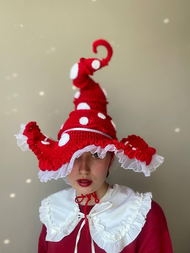 Crochet witch mushroom hat pattern, halloween costume crochet pattern, wizard hat, wicked crochet pattern, twisted hatter, whimsical pattern