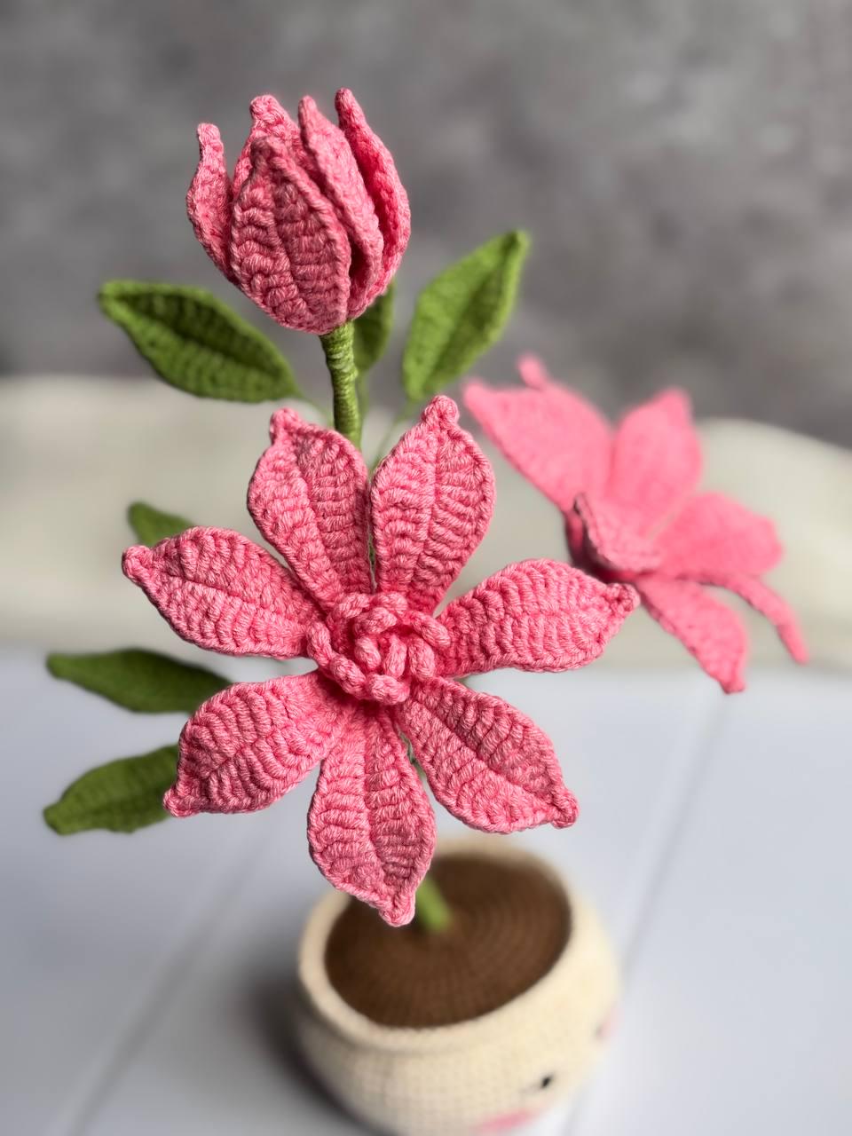 笑顔の鉢植え花あみぐるみ：かぎ針編みの植木鉢のパターンPDF（英国
