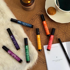 7 CHAKRAS OIL SET Chakra Healing Essential Oil Blends Set I Balancing Oils Roll On I Root ,Sacral,Solar Plexus,Heart,Throat,Third Eye,Crown