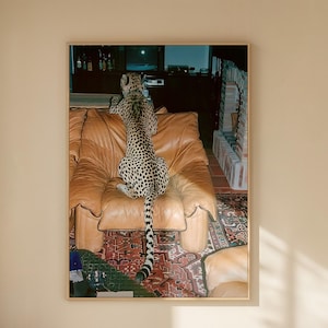 Gepardfotografitryck – Vintage djungelglamorös väggkonst – Digital djurposter för nedladdning – Leopardmodedekor för vardagsrum eller kontor