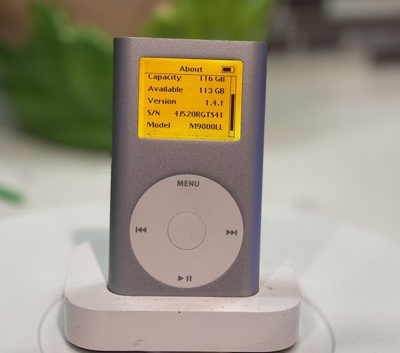 Built to Order Very Moddedd Silver Ipod Mini 2nd Gen - Orange