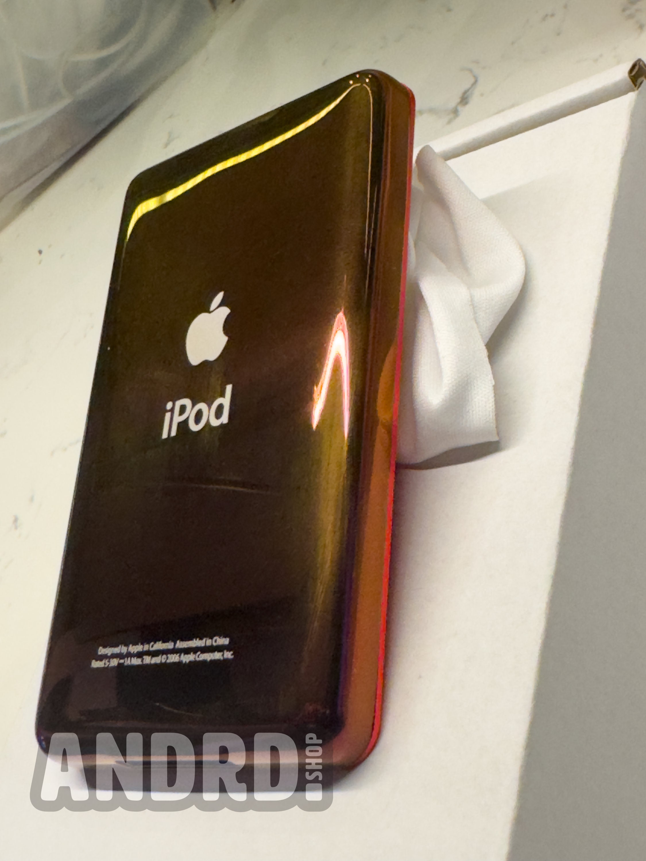 レッド/レッド 1TB iPod Classic 第7世代：3000mAhバッテリー、Taptic