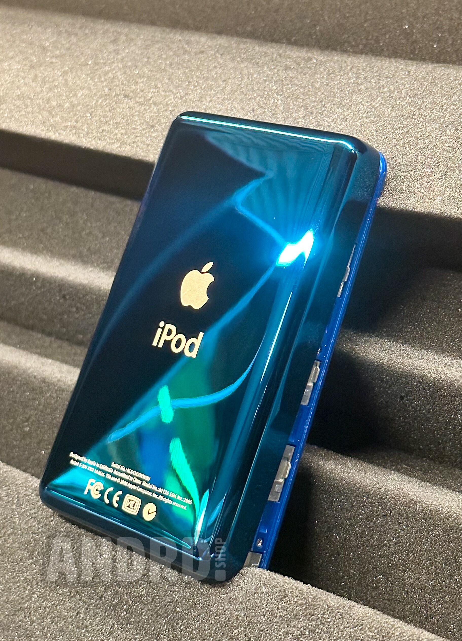 Apple iPod Classic 256GB ブルー taptic mod Custom All Blue Ipod Classic 7th Gen: Taptic Mod, 3000mah