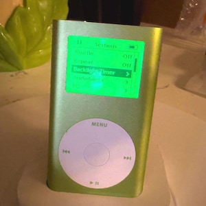 Built to Order - Heavily Modded iPod Mini 2nd Gen - Green Backlight, Taptic, Flash Mod - Grade A Condition, Unique but discreet!
