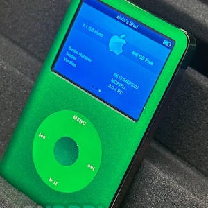 Custom Taptic Modded Green / Multicolor iPod Classic 7th Gen - 3000mah Battery - Your Choice of Storage