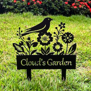 Personalized Metal Bird Garden Stake, Custom Garden Marker, Garden Metal Stake, Gardener Name Sign, Gift for Grandmother, Outdoor Yard Art