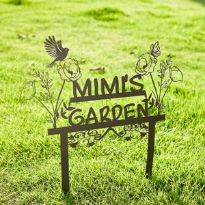 Personalized Garden Metal Sign with Stake, Custom Bird and Flower Yard Decor, Gardener Name Sign, Outdoor Gift for Mom or Grandma