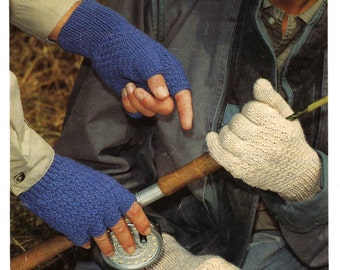 Vintage Men's Mitts and Gloves, DK, Knitting Pattern 80s (PDF) Robin 13395