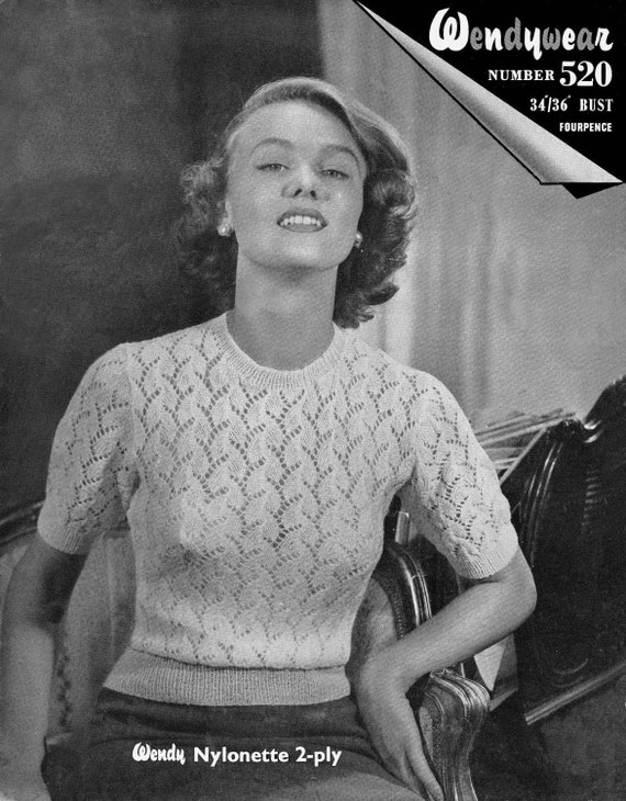 White short hotsell sleeve jumper ladies