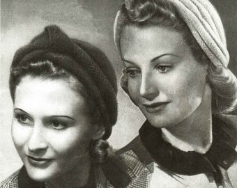 Peut inclure: Une brochure vintage de modèles de tricot représentant deux femmes portant des turbans tricotés. La couverture de la brochure est intitulée "Deux turbans tricotés et un turban ou une écharpe au crochet". La brochure est de Bestway Leaflet No. 486.