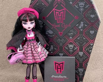 Monster High Haunt Couture Draculaura Fashion Doll