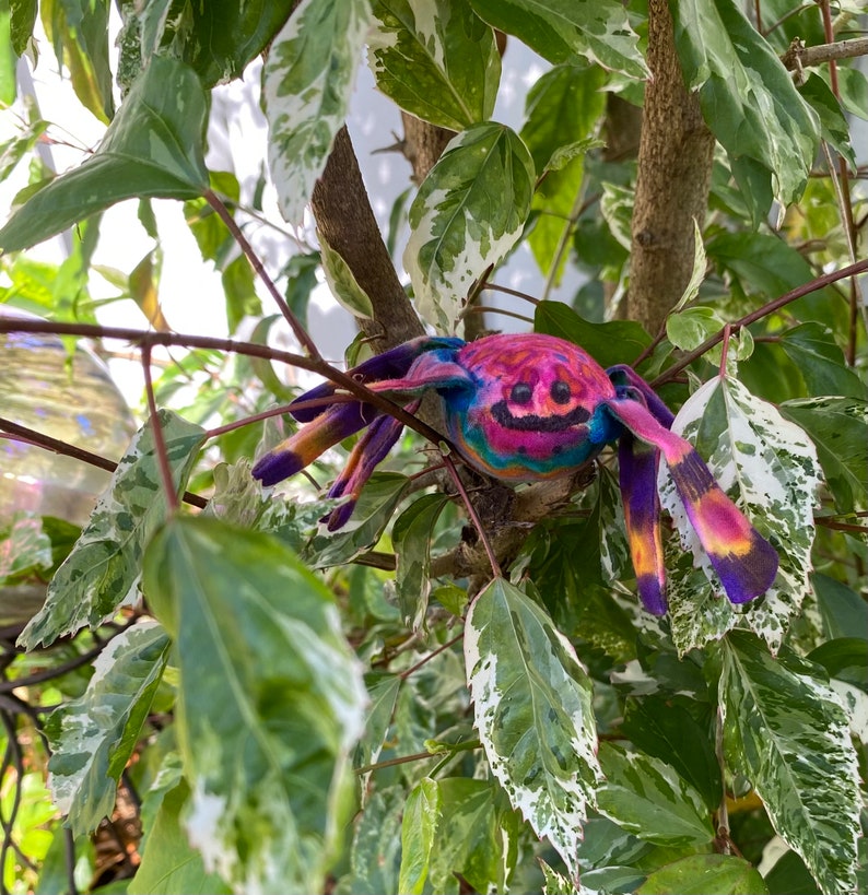 Agent of Joy Infinity Spider, Lively OOAK Cloth Art, Handmade Altar Doll, Bright Colorful Unique Creature, Uplifting Cheerful Joyful image 3