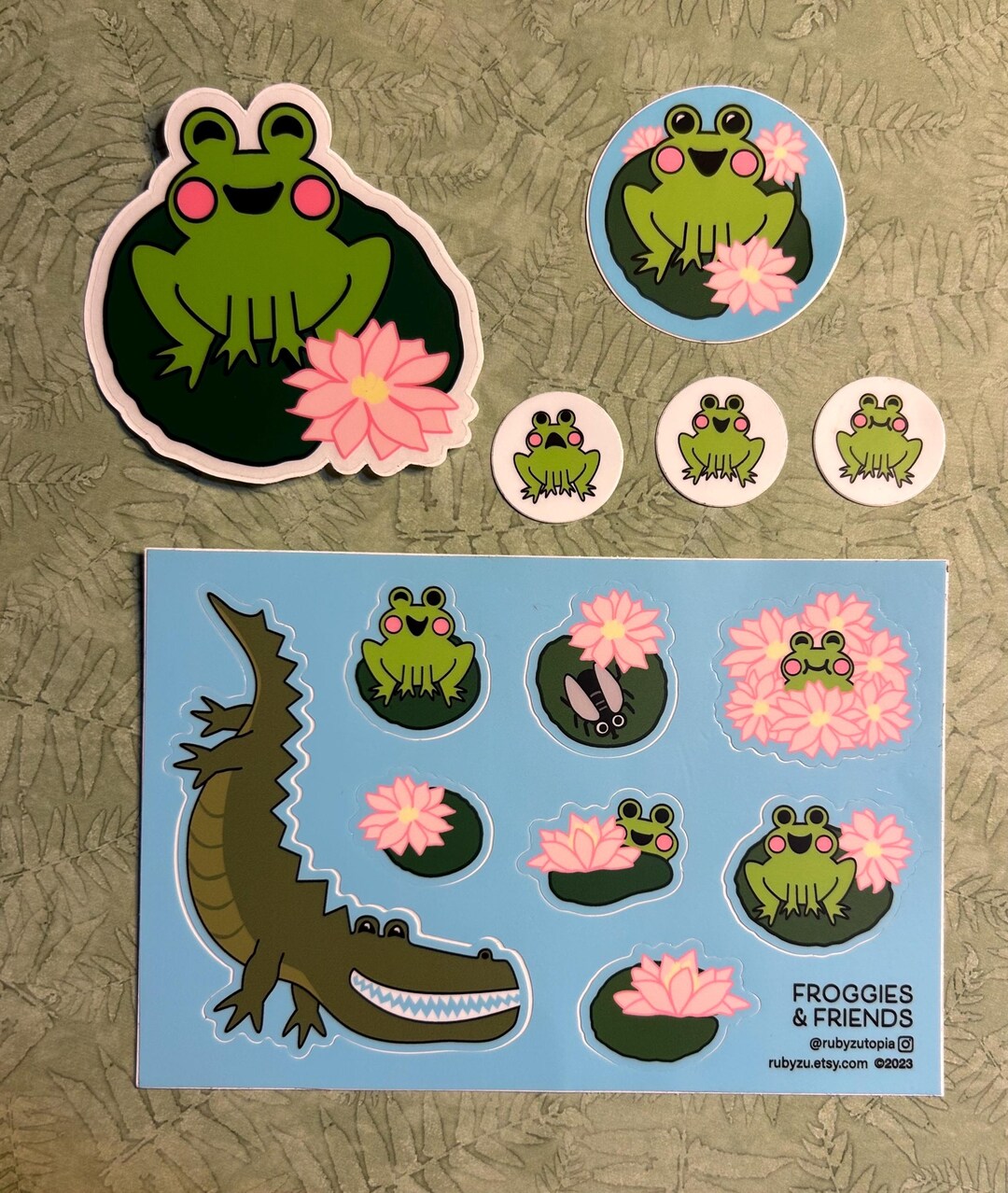 Froggies Alligator Waterproof Sticker Set, Fun Colorful Vinyl Water ...