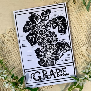 Carte de voeux « Sweet Grapes » faite main : sculptée à la main et imprimée sur commande ! Linogravure de jardin pour pendaison de crémaillère, anniversaire