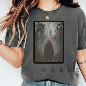 Silent Hill 2 T-Shirt, MARIA Unisex T-Shirt, Trendy Halloween Tee, Vintage Style, Video Game T, Heather Mason, Distressed Graphic, Horror