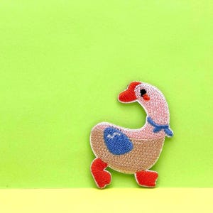 Silly Goose patch, Animal iron on patch ,embroidered patch, funny patch, aesthetic patch, for jacket/bags/DIY projects