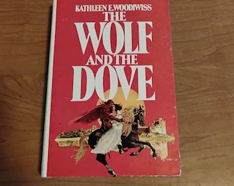 The Wolf and the Dove, Kathleen Woodiwiss, Vintage Book