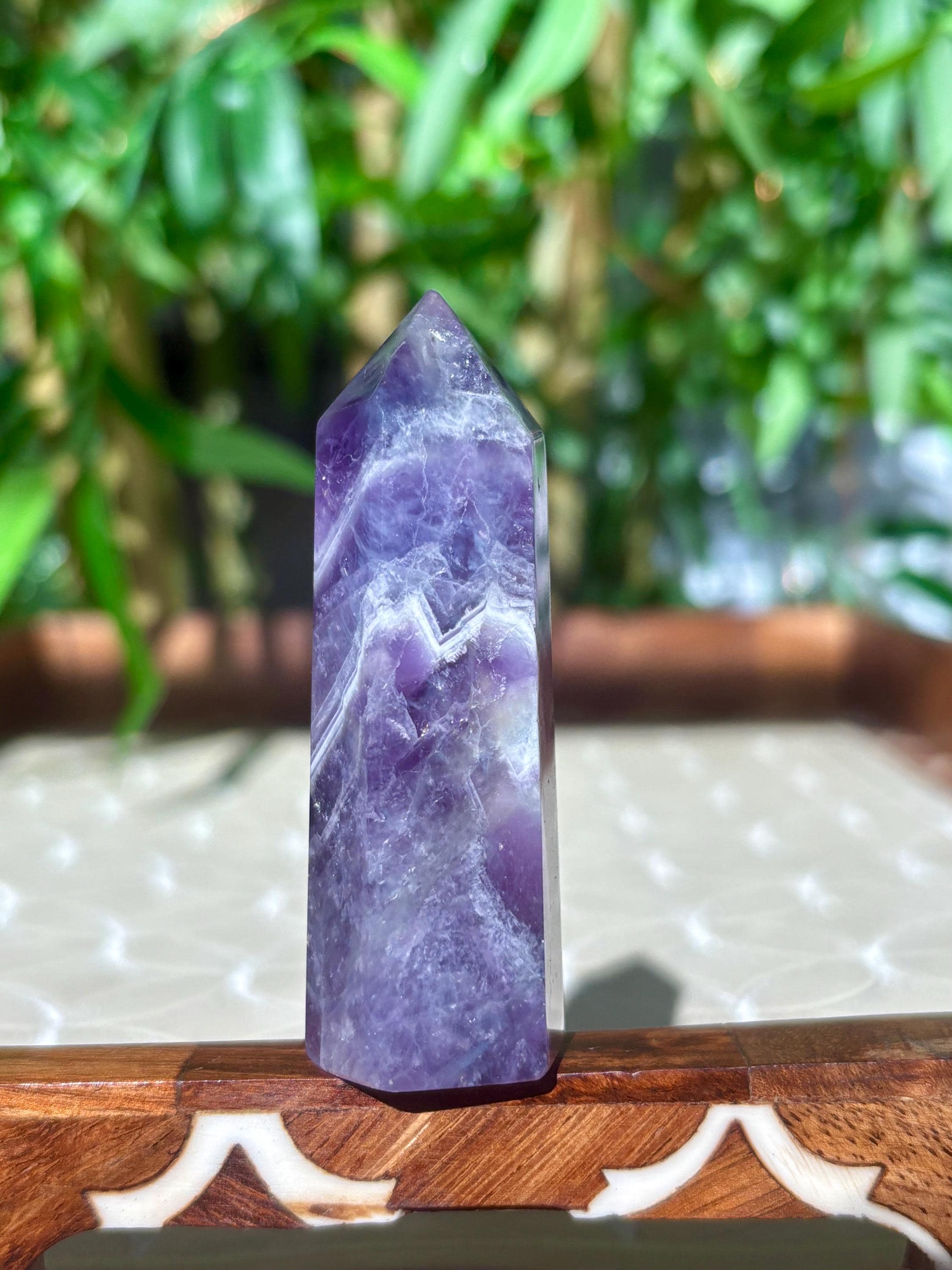 シェブロンアメジストタワー：縞模様の紫水晶 - Etsy 日本