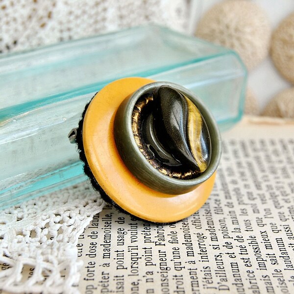 Sale - Button Brooch Mustard Yellow Brooch Vintage Celluloid Buttons Jewelry
