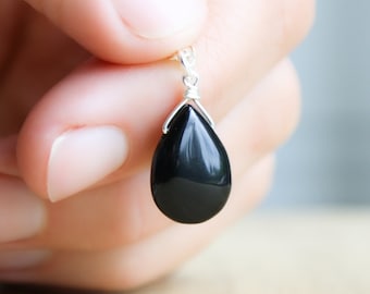 Black Onyx Necklace Sterling Silver . Black Gemstone Necklace Pendant . Gemstone Teardrop Necklace for Women