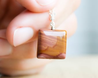 Rainbow Onyx Necklace for Emotional Support and Positive Thinking