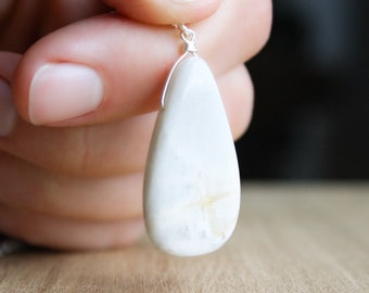 White Moonstone Necklace for Inner Strength and Inspiration