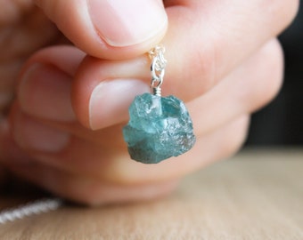 Raw Apatite Necklace for Willpower and Motivation