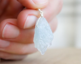 Raw Aquamarine Necklace 925 Sterling Silver . Rough Gemstone Necklace Pendant . Healing Crystal Necklace