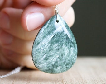 Seraphinite Necklace . Large Crystal Necklace . Seraphinite Pendant Necklace . Natural Teardrop Gemstone Necklace