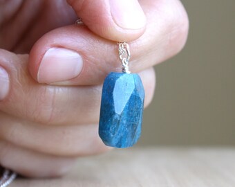 Natural Blue Apatite Necklace in 925 Sterling Silver for Motivation and Willpower