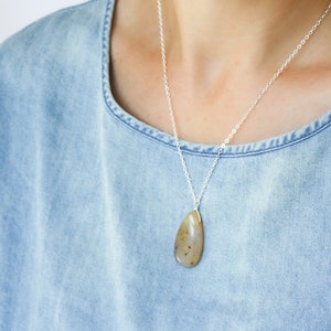 Montana Agate Necklace . Gemstone Teardrop Pendant Necklace in Sterling Silver NEW image 3