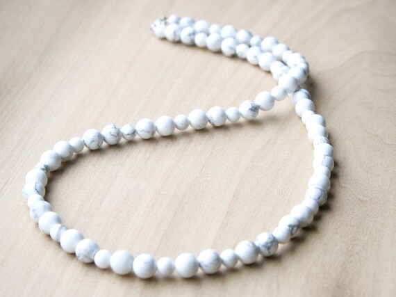 Howlite Beaded Necklace for Women and 