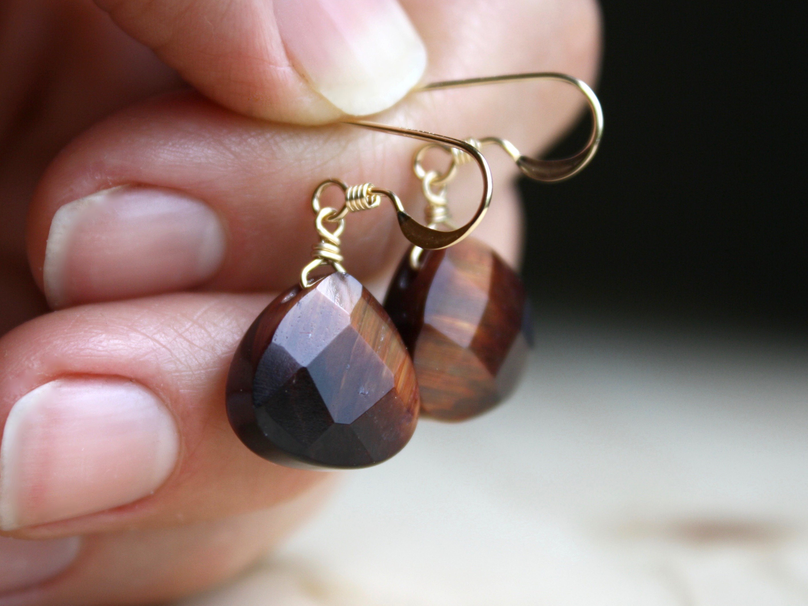 Tiger Eye Oval Shape Crystal Stone Earring