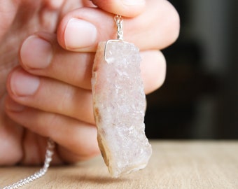 Raw Crystal Quartz Necklace for Women . Geode Necklace in 925 Sterling Silver . Raw Crystal Necklace Pendant