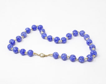 Vintage Murano glass necklace with handmade purple pearls decorated with white shades, 80s jewel Made in Italy