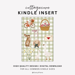 Peut inclure: Un insert pour Kindle rectangulaire avec un motif vichy vert clair et blanc. Le design comprend des illustrations d'un vélo rouge, un panier de fleurs roses, un lapin brun, un ruban rose, un chapeau de paille, une enveloppe avec un cœur rouge, des fleurs sauvages jaunes et deux oies blanches.