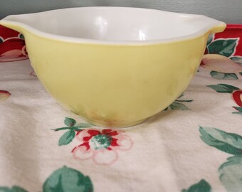 Pyrex, yellow, vintage, bowl