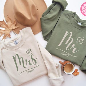 Personalized Couples Mr and Mrs Sweatshirt, Matching Husband & Wife Sweatshirts, New Wife Sweatshirt, New Couples Gift, Bridal Shower Gift.