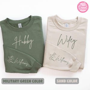 Personalized Couples Mr and Mrs Sweatshirt, Matching Wifey & Hubby Sweatshirts, New Wife Sweatshirt, New Couples Gift, Bridal Shower Gift.